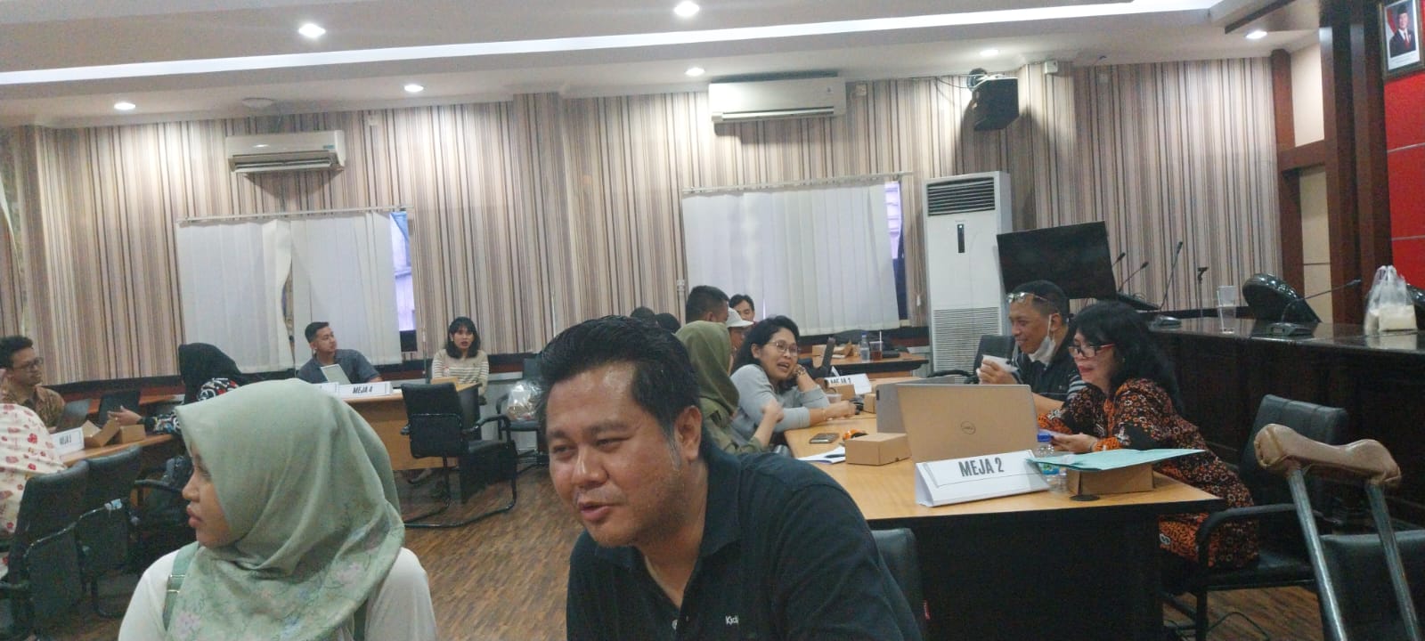 Pendampingan Desk Pengisian Data Dukung PUG untuk Evaluasi Tahun 2023 Hari Kedua di Diskominfo Kota Semarang